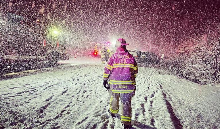 Buffalo snow: More than 5 feet has fallen in New York snowstorm and 2 people have died while clearing paths in Erie County- QHN