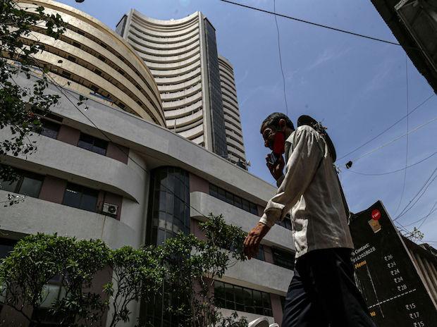 FPIs sets record, offloaded Rs 1.2 trillion worth of Indian stocks in 2022- QHN