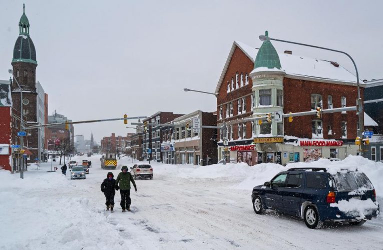 Winter storm, Buffalo snow and flight cancellation news- QHN