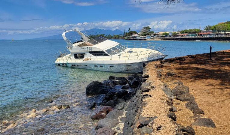 Hawaii to remove grounded boat resting feet from sacred Hauola Stone- QHN