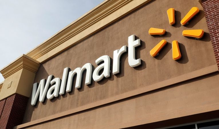 Walmart’s US chief marketing officer stepping down as retailer warns of tough year- QHN