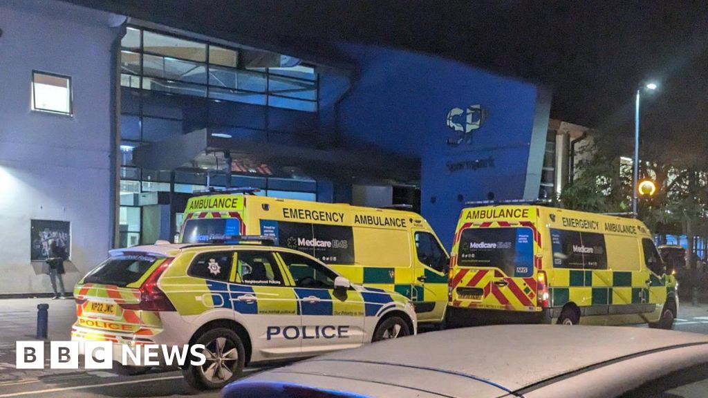 University of East Anglia student dies after gym incident- QHN