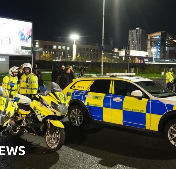 Three arrested after Glasgow Buchanan Bus Station evacuation- QHN