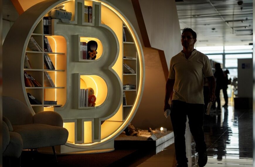 Bitcoin tops $80,000 as optimistic mood returns to crypto market | Markets News- QHN